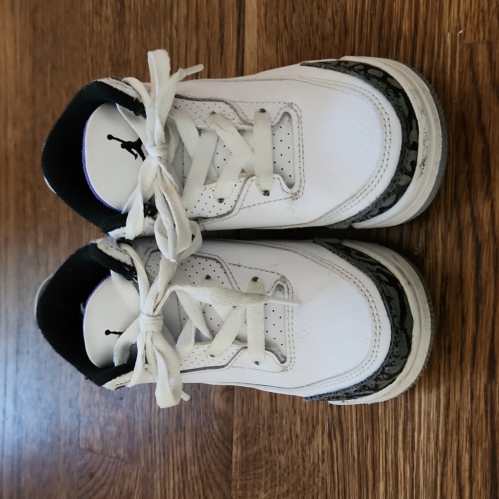 Toddler Nike Air Jordan 3 Dark Iris sz 9C
